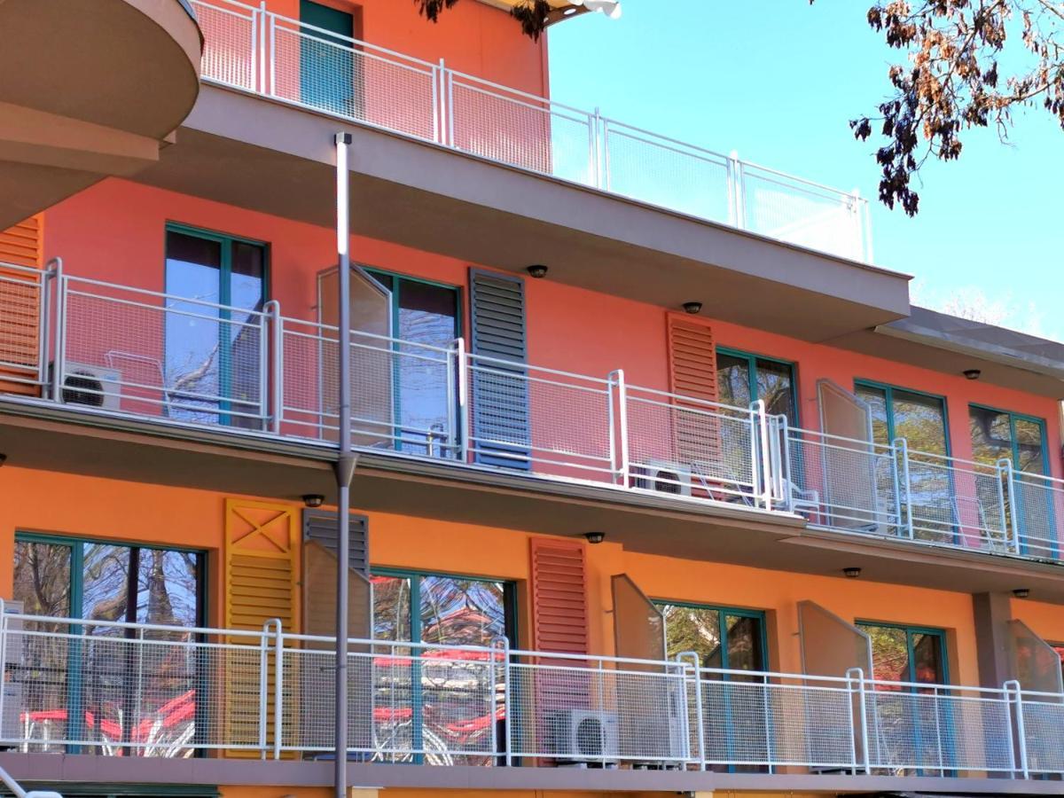 Hotel Largo Beach Sluneční pobřeží Exteriér fotografie