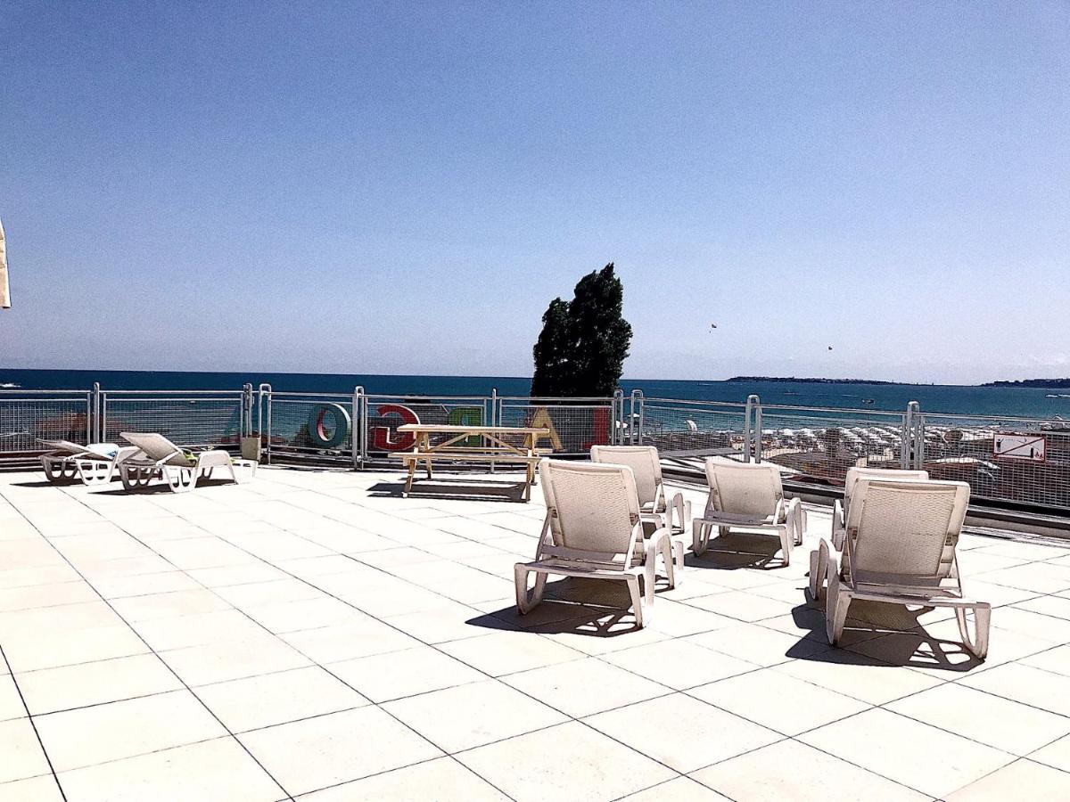 Hotel Largo Beach Sluneční pobřeží Exteriér fotografie
