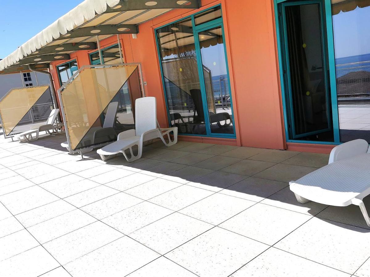 Hotel Largo Beach Sluneční pobřeží Exteriér fotografie